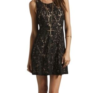 3X HP. FREE PEOPLE Floral Miles Of Lace Lined Sheer Sleeveless Mini Dress Sz S